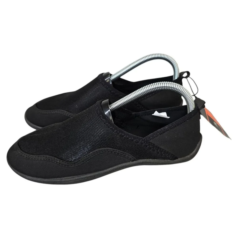 NWT DBX Youth 7 Black Breathable Lightweight Water Shoes